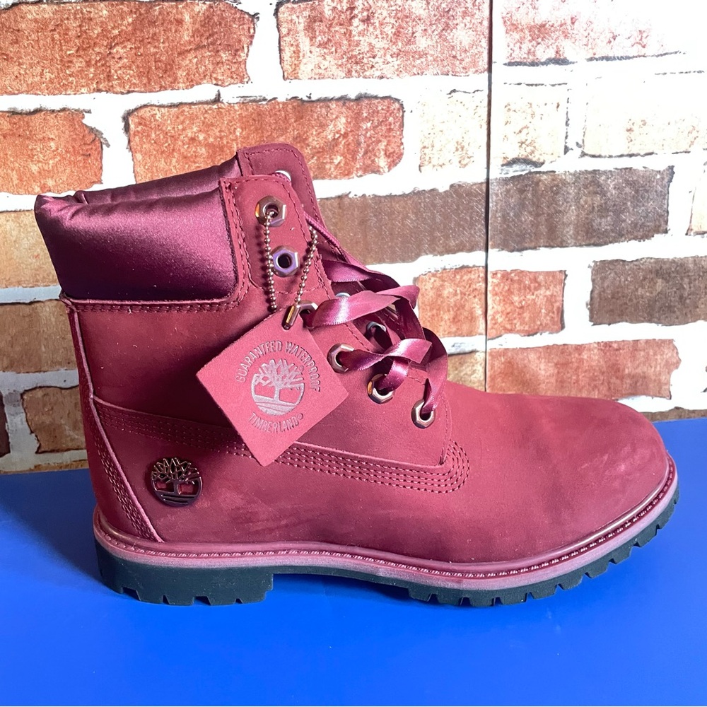 TIMBERLAND WOMEN’s PREMIUM 6 IN WATERPROOF BOOT BURGUNDY NUBUCK